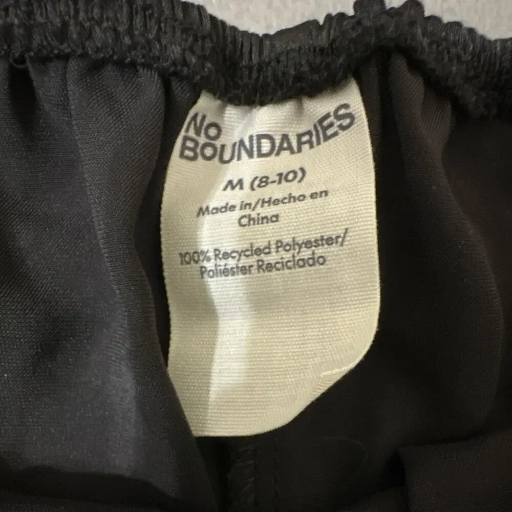 No Boundaries Women’s Black Silky-feel Ruffle Shorts Elastic Waist Size M